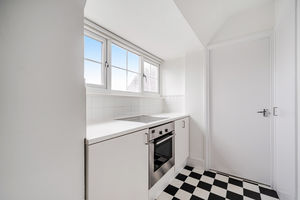 Photo 16- click for photo gallery